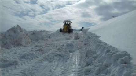  راه 5 روستای گیلان با گذشت 5 روز از بارش برف، همچنان بسته است!