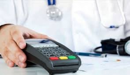 پزشكان مكلف به استفاده از «كارت‌خوان» شدند
