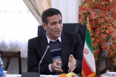 با حلوا حلوا گفتن دهان شیرین نمی‌شود / دچار مرض حرف زدن شده ایم
