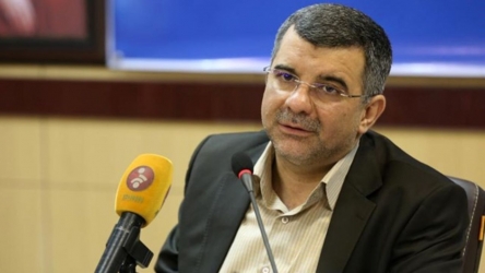 باید با زندگی همراه با کرونا  عادت کنیم