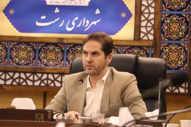 در مبارزه با فساد با کسی تعارف نداریم