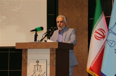 زندانی یک فرصت است نه تهدید