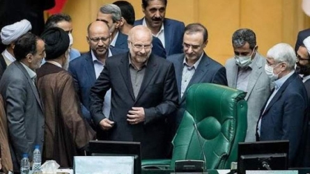 بی‌سوادها و پخمه ‌گان بر سرکارند/ هزاران قالیباف در کشور وجود دارند
