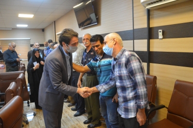 بازنشستگان شهرداری کلاچای با همت شورا و شهرداری برای اولین بار تجلیل شدند