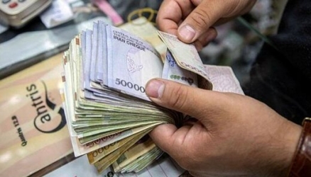 دستمزدی که کارگران می گیرند تنها کفاف ۱۰ روز از ماه را می دهد!