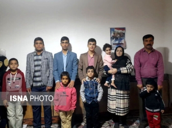 پدر و مادر ۹ فرزند: نان نداریم بخوریم اما با توکل به خدا ۴ بچه دیگر هم می‌خواهیم