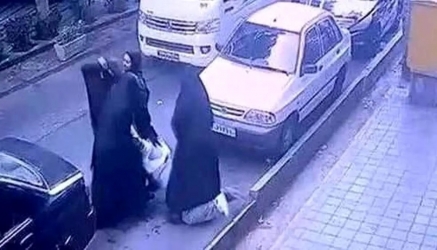 صورت دخترم زخمی و خونی شده بود و جای چنگ در جای‌جای بدنش وجود دارد