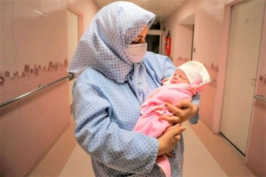 دولت برای تشویق به فرزندآوری، اصول علم پزشکی و سلامت مادر و کودک را قربانی را نخواهد کرد