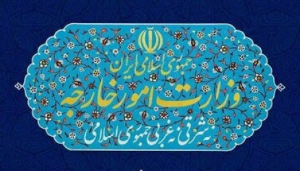 عده ای عشق دوربین می گویند چرا وزارت خارجه  یقه نمی گیردو کار دیپلماسی  انجام میدهد؟!