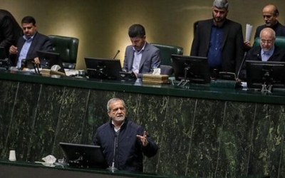  حقوق کارکنان دولت و کارگران به میزان تورم  افزایش یابد