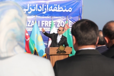 در حاشیه اجلاس استانداران کشورهای حاشیه دریای خزر، هیئت‌های خارجی از بندر کاسپین بازدید کردند