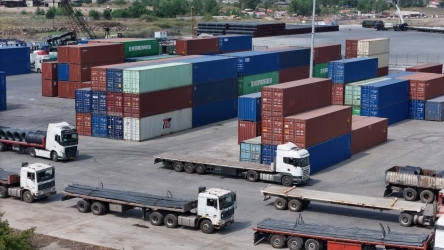 ثبت رکورد جدید عملیاتی در بنادر شمال کشور با تقویت نقش ترانزیتی منطقه آزاد انزلی