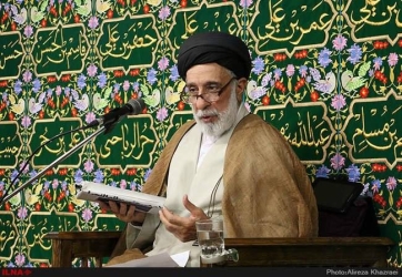انتقاد تند هادی خامنه‌ای از مهمانی‌های کیلومتری: اين کارها با مشی حضرت امیر فاصله‌ دارد
