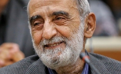 شریعتمداری: باید باب المندب را ببندیم / موشک های ایران برای بستن این تنگه توان دارند