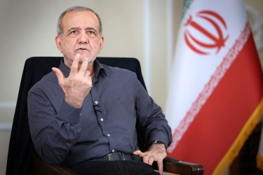 پزشکیان برای رفع فیلترینگ هم کتش را در بیاورد!