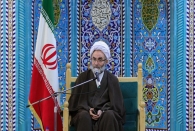 دین مبین اسلام بیش از هر مکتب الهی و غیر الهی دیگری به علم و دانش توجه دارد دین مبین اسلام بیش از هر مکتب الهی و غیر الهی دیگری به علم و دانش توجه دارد