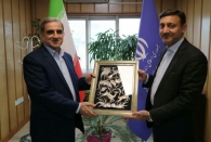 راه های همکاری موثرتر سازمان صنعت و معدن گیلان با شهرداری رشت بررسی شد