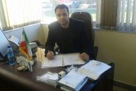 تمام قد از شایستگی استاندار بومی مان دفاع می کنیم