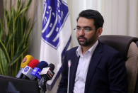 آذری جهرمی: دولت باید به زودی برای فیلترینگ چاره اندیشی کند