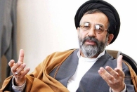  به‌جای زوم کردن روی موی دختران به وظایف اصلی‌ خود بپردازید
