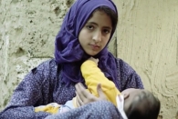 آمار نوزادان‌ِ زاده شده از مادران ۱۰ تا ۱۴ ساله را حذف می‌کنند