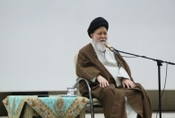 حملات روزنامه اعتماد به علم‌الهدی/ حاكم يا واعظ مشهد؟