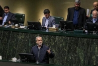  حقوق کارکنان دولت و کارگران به میزان تورم  افزایش یابد