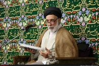 انتقاد تند هادی خامنه‌ای از مهمانی‌های کیلومتری: اين کارها با مشی حضرت امیر فاصله‌ دارد