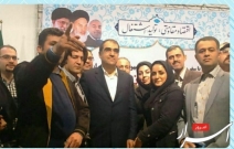 عکس یادگاری وزیر بهداشت با خبرنگاران گیلانی 